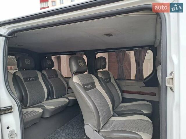 Белый Рено Трафик, объемом двигателя 2 л и пробегом 189 тыс. км за 12700 $, фото 27 на Automoto.ua