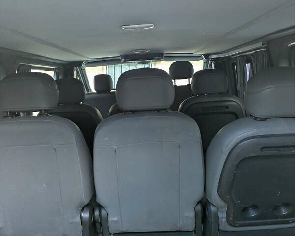 Белый Рено Трафик, объемом двигателя 2 л и пробегом 271 тыс. км за 12500 $, фото 10 на Automoto.ua