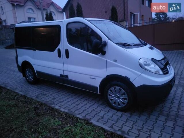 Білий Рено Трафік, об'ємом двигуна 2 л та пробігом 268 тис. км за 10950 $, фото 8 на Automoto.ua