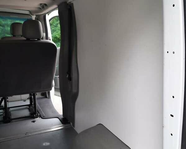 Белый Рено Трафик, объемом двигателя 2 л и пробегом 290 тыс. км за 11500 $, фото 18 на Automoto.ua