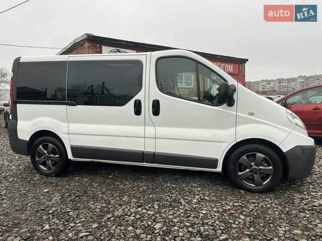 Білий Рено Трафік, об'ємом двигуна 2 л та пробігом 386 тис. км за 10900 $, фото 5 на Automoto.ua