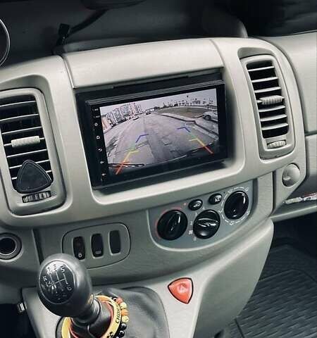 Белый Рено Трафик, объемом двигателя 2 л и пробегом 450 тыс. км за 12200 $, фото 10 на Automoto.ua