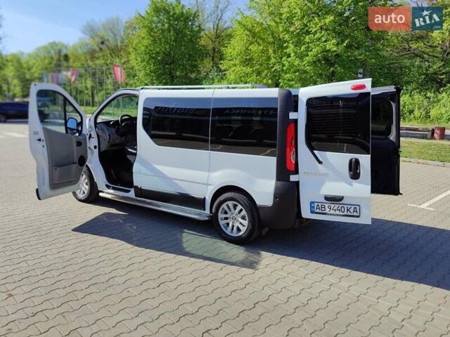 Белый Рено Трафик, объемом двигателя 2 л и пробегом 389 тыс. км за 11450 $, фото 40 на Automoto.ua