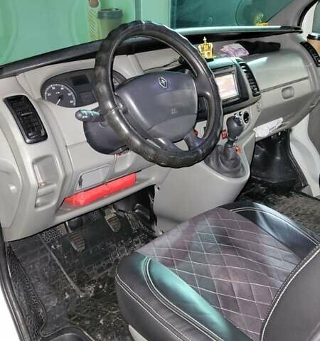 Белый Рено Трафик, объемом двигателя 2 л и пробегом 508 тыс. км за 12100 $, фото 8 на Automoto.ua