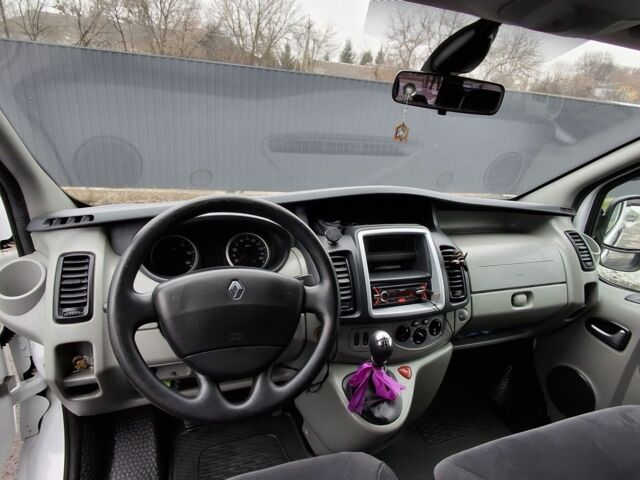 Белый Рено Трафик, объемом двигателя 2 л и пробегом 3 тыс. км за 11999 $, фото 1 на Automoto.ua