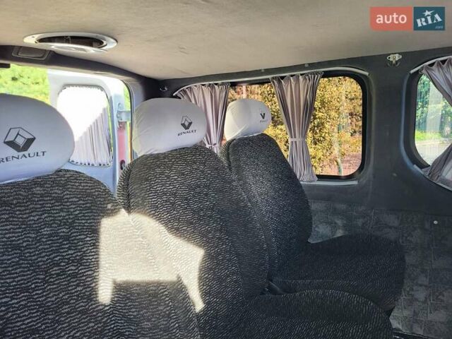 Білий Рено Трафік, об'ємом двигуна 2 л та пробігом 237 тис. км за 11300 $, фото 90 на Automoto.ua