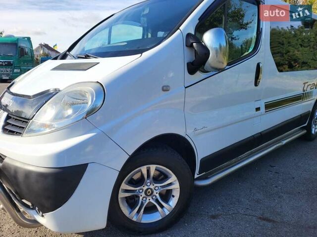 Білий Рено Трафік, об'ємом двигуна 2 л та пробігом 237 тис. км за 11300 $, фото 7 на Automoto.ua