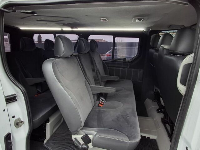 Белый Рено Трафик, объемом двигателя 2 л и пробегом 3 тыс. км за 11999 $, фото 4 на Automoto.ua