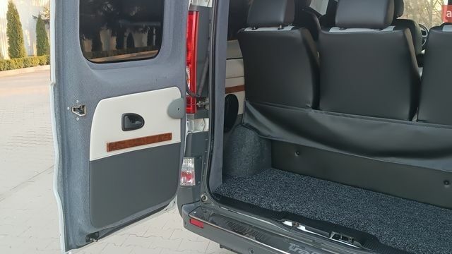 Белый Рено Трафик, объемом двигателя 2 л и пробегом 338 тыс. км за 10950 $, фото 45 на Automoto.ua