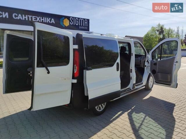 Белый Рено Трафик, объемом двигателя 2 л и пробегом 389 тыс. км за 11450 $, фото 36 на Automoto.ua