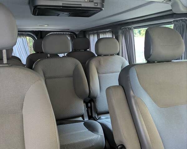 Белый Рено Трафик, объемом двигателя 2 л и пробегом 271 тыс. км за 12500 $, фото 11 на Automoto.ua