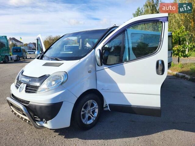 Білий Рено Трафік, об'ємом двигуна 2 л та пробігом 237 тис. км за 11300 $, фото 58 на Automoto.ua