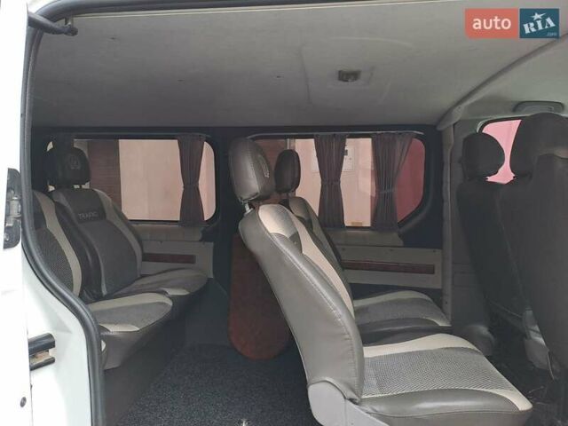 Белый Рено Трафик, объемом двигателя 2 л и пробегом 189 тыс. км за 12700 $, фото 39 на Automoto.ua