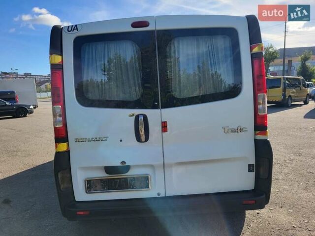 Білий Рено Трафік, об'ємом двигуна 2 л та пробігом 237 тис. км за 11300 $, фото 35 на Automoto.ua