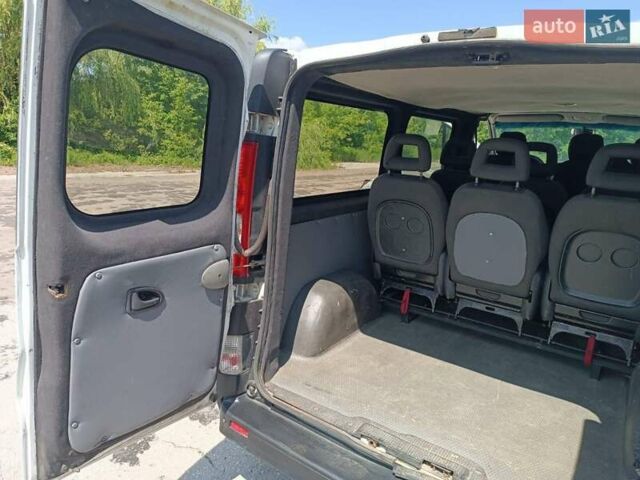 Білий Рено Трафік, об'ємом двигуна 2 л та пробігом 411 тис. км за 10500 $, фото 21 на Automoto.ua