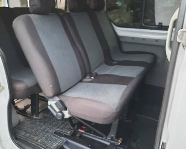 Белый Рено Трафик, объемом двигателя 2 л и пробегом 260 тыс. км за 12000 $, фото 6 на Automoto.ua