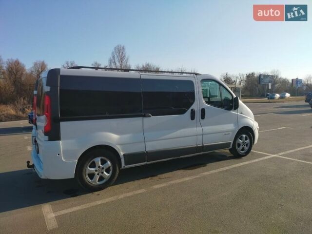 Білий Рено Трафік, об'ємом двигуна 2.5 л та пробігом 418 тис. км за 10500 $, фото 12 на Automoto.ua