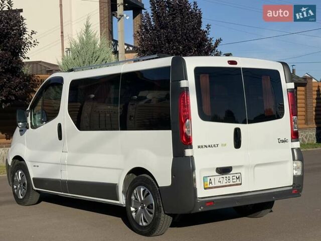 Белый Рено Трафик, объемом двигателя 2 л и пробегом 200 тыс. км за 11500 $, фото 11 на Automoto.ua