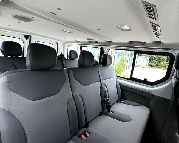 Білий Рено Трафік, об'ємом двигуна 2 л та пробігом 210 тис. км за 14990 $, фото 14 на Automoto.ua