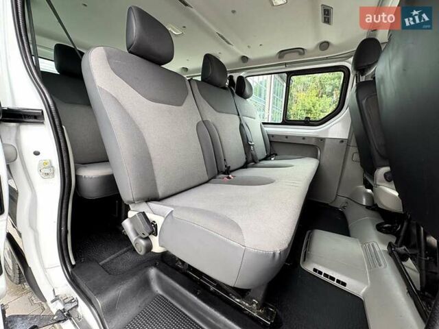 Білий Рено Трафік, об'ємом двигуна 2 л та пробігом 210 тис. км за 14990 $, фото 19 на Automoto.ua