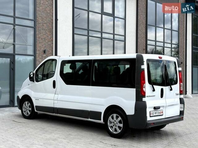 Білий Рено Трафік, об'ємом двигуна 2 л та пробігом 210 тис. км за 14990 $, фото 12 на Automoto.ua