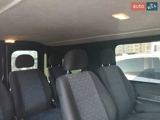 Білий Рено Трафік, об'ємом двигуна 2 л та пробігом 280 тис. км за 10900 $, фото 3 на Automoto.ua