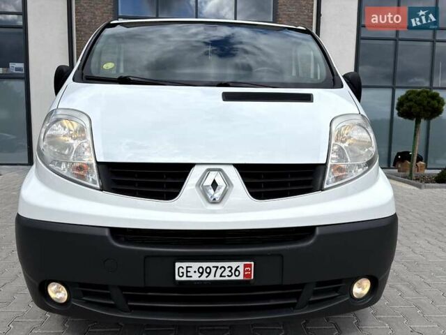 Білий Рено Трафік, об'ємом двигуна 2 л та пробігом 210 тис. км за 14990 $, фото 6 на Automoto.ua