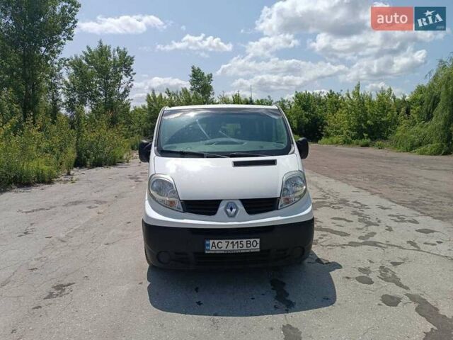Білий Рено Трафік, об'ємом двигуна 2 л та пробігом 411 тис. км за 10500 $, фото 7 на Automoto.ua