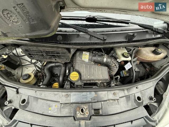 Білий Рено Трафік, об'ємом двигуна 2 л та пробігом 385 тис. км за 11000 $, фото 29 на Automoto.ua