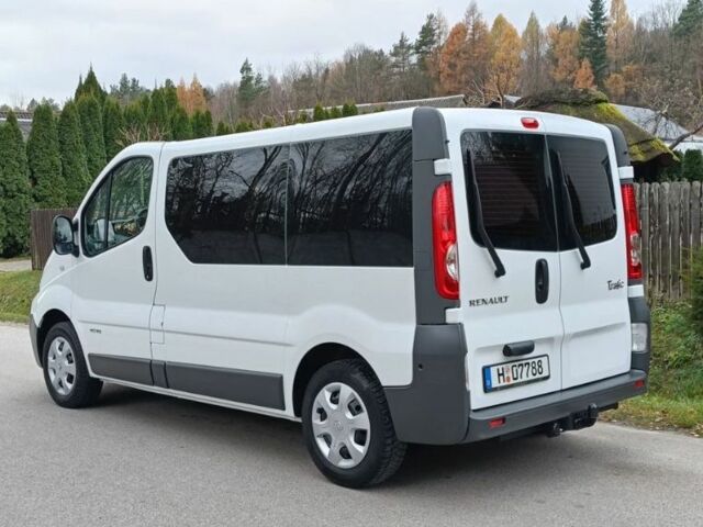 Білий Рено Трафік, об'ємом двигуна 2 л та пробігом 209 тис. км за 9899 $, фото 16 на Automoto.ua