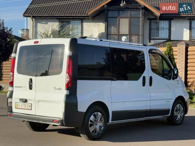 Белый Рено Трафик, объемом двигателя 2 л и пробегом 200 тыс. км за 11500 $, фото 28 на Automoto.ua