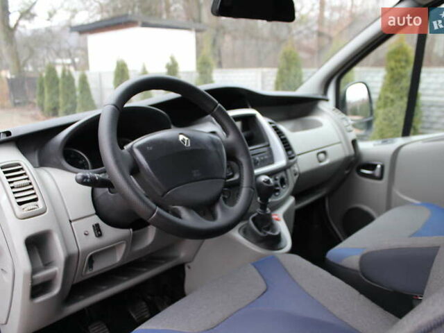 Белый Рено Трафик, объемом двигателя 2 л и пробегом 272 тыс. км за 13598 $, фото 12 на Automoto.ua