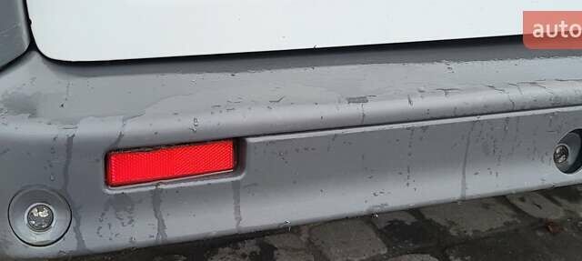 Рено Трафик 2011 в Ровно на Automoto.ua Белый Рено Трафик, объемом двигателя 2 л и пробегом 402 тыс. км за 11200 $, фото 11 на Automoto.ua