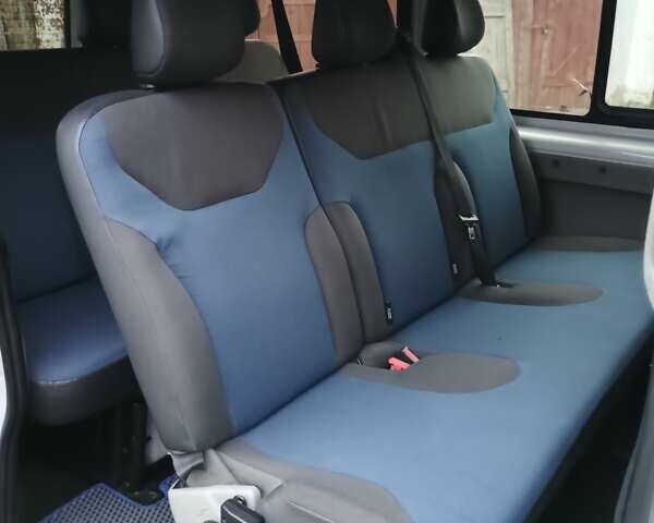 Білий Рено Трафік, об'ємом двигуна 2 л та пробігом 350 тис. км за 12000 $, фото 10 на Automoto.ua