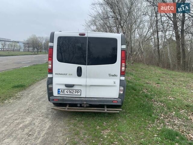 Белый Рено Трафик, объемом двигателя 2 л и пробегом 292 тыс. км за 10500 $, фото 9 на Automoto.ua