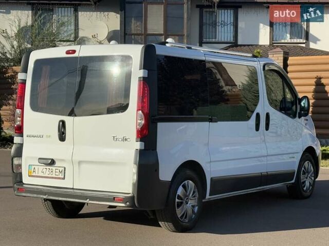 Белый Рено Трафик, объемом двигателя 2 л и пробегом 200 тыс. км за 11500 $, фото 25 на Automoto.ua