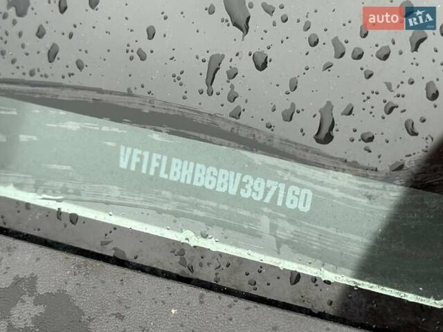 Білий Рено Трафік, об'ємом двигуна 2 л та пробігом 385 тис. км за 11000 $, фото 27 на Automoto.ua