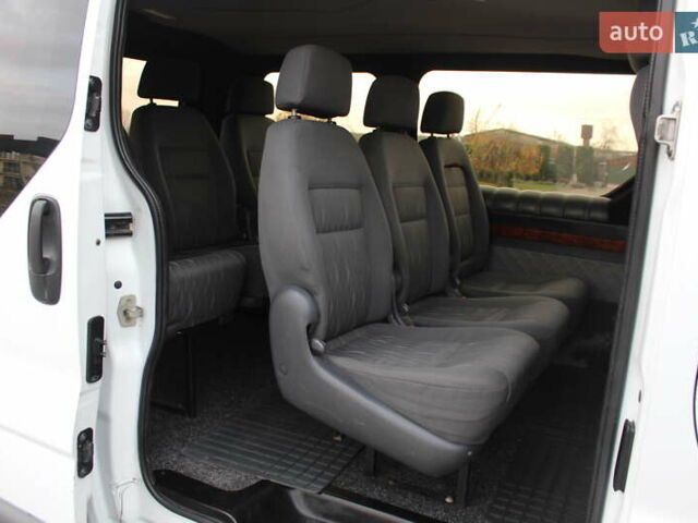 Белый Рено Трафик, объемом двигателя 2 л и пробегом 283 тыс. км за 11550 $, фото 13 на Automoto.ua