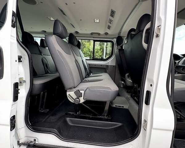 Білий Рено Трафік, об'ємом двигуна 2 л та пробігом 210 тис. км за 14990 $, фото 17 на Automoto.ua