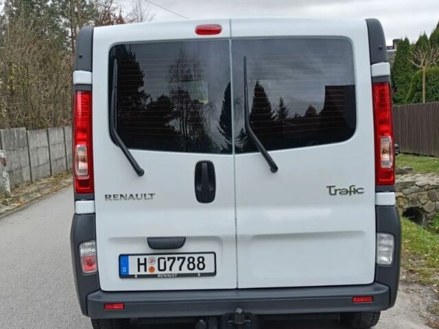 Білий Рено Трафік, об'ємом двигуна 2 л та пробігом 209 тис. км за 9899 $, фото 15 на Automoto.ua