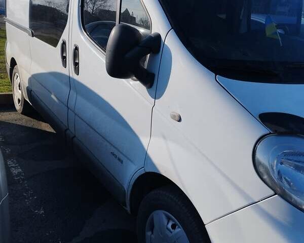 Білий Рено Трафік, об'ємом двигуна 2 л та пробігом 280 тис. км за 10900 $, фото 5 на Automoto.ua