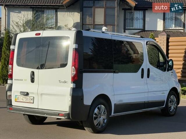 Белый Рено Трафик, объемом двигателя 2 л и пробегом 200 тыс. км за 11500 $, фото 26 на Automoto.ua