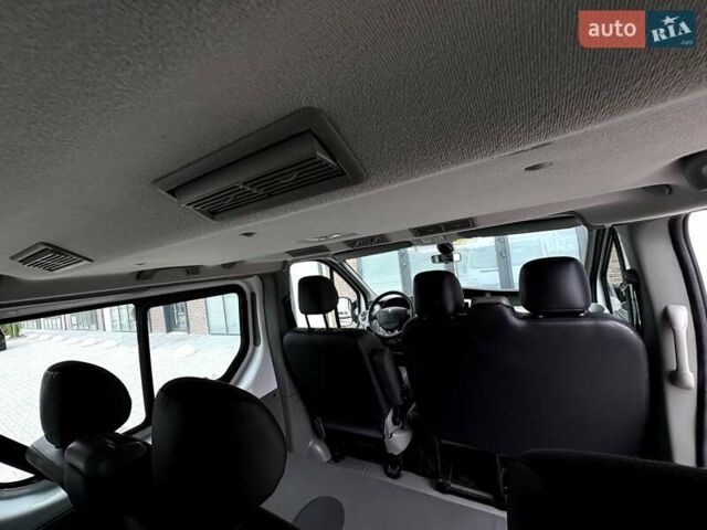 Білий Рено Трафік, об'ємом двигуна 2 л та пробігом 210 тис. км за 14990 $, фото 26 на Automoto.ua