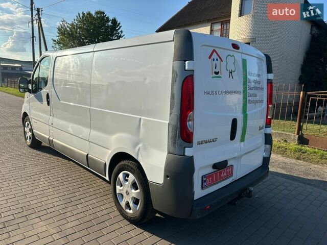 Белый Рено Трафик, объемом двигателя 2 л и пробегом 221 тыс. км за 11400 $, фото 16 на Automoto.ua