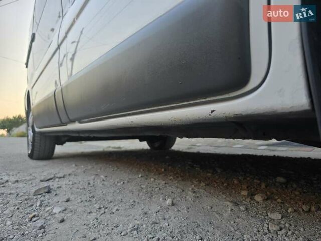 Белый Рено Трафик, объемом двигателя 2 л и пробегом 238 тыс. км за 10500 $, фото 67 на Automoto.ua