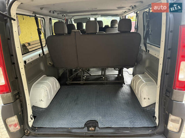 Білий Рено Трафік, об'ємом двигуна 2 л та пробігом 285 тис. км за 12200 $, фото 8 на Automoto.ua