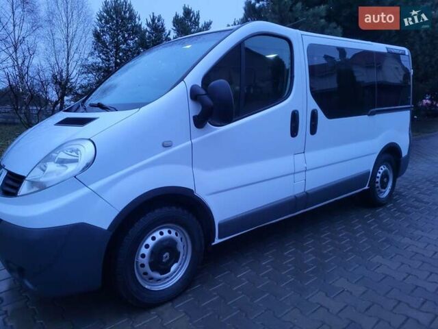 Белый Рено Трафик, объемом двигателя 2 л и пробегом 207 тыс. км за 11890 $, фото 32 на Automoto.ua