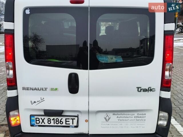 Белый Рено Трафик, объемом двигателя 2 л и пробегом 301 тыс. км за 10500 $, фото 39 на Automoto.ua