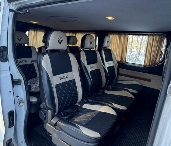 Білий Рено Трафік, об'ємом двигуна 2 л та пробігом 320 тис. км за 12000 $, фото 6 на Automoto.ua