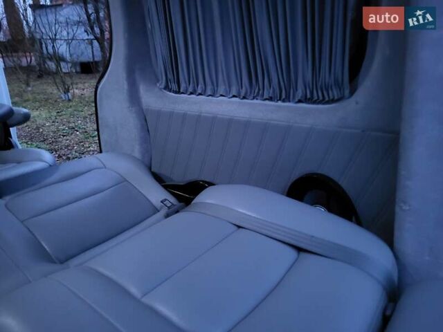 Белый Рено Трафик, объемом двигателя 2 л и пробегом 207 тыс. км за 11890 $, фото 90 на Automoto.ua